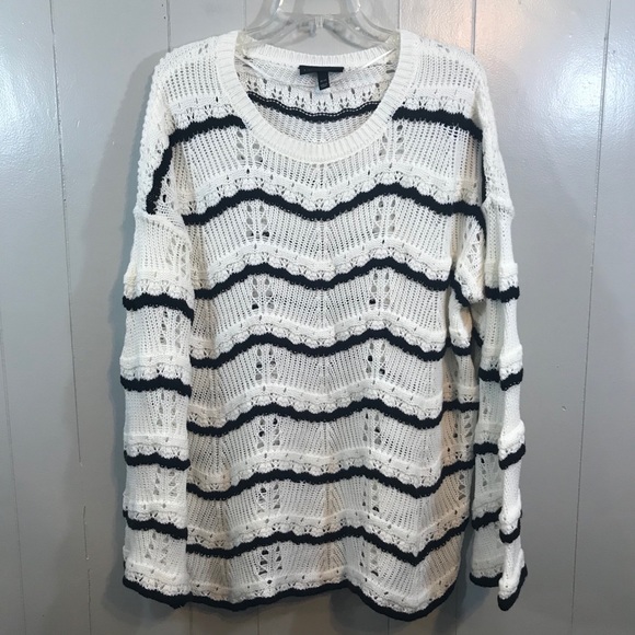 Lane Bryant Sweaters - Lane Bryant Black White Bell Sleeve Sweater 18/20